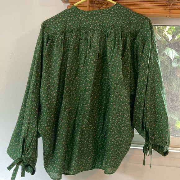 Doen O'Keefe in Green Martha's Garden - Picture 5 of 17